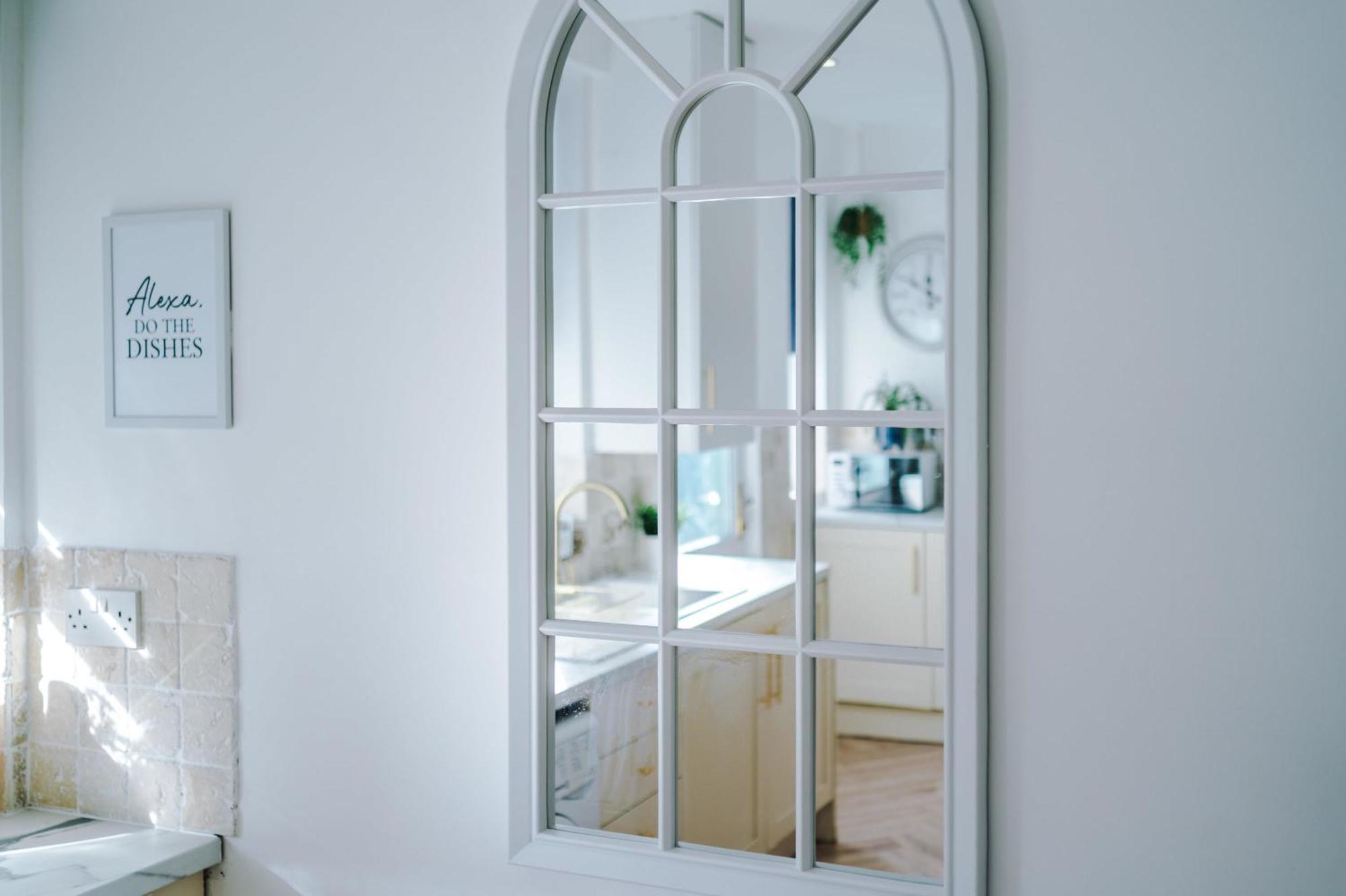 מנצ'סטר R&R At A Character Victorian Home מראה חיצוני תמונה